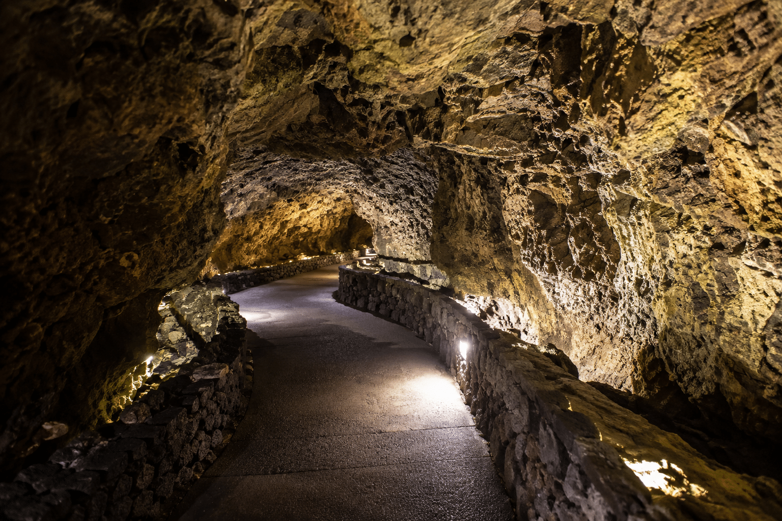 cueva del viento